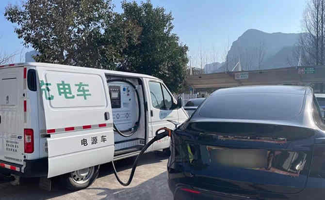 东乌珠穆沁旗汽车搭电